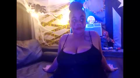 Snapshot of beautifull_sin69 chatting on October 22, 5:32 am MONSTAHEAD69 online show from October 22, 5:32 am