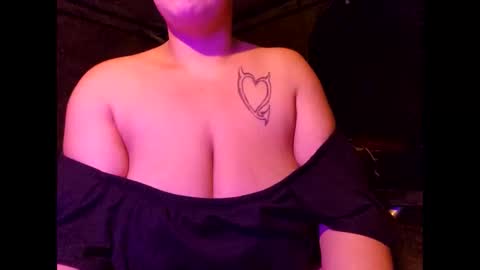 Snapshot of beautifull_sin69 chatting on October 13, 4:47 am MONSTAHEAD69 online show from October 13, 4:47 am