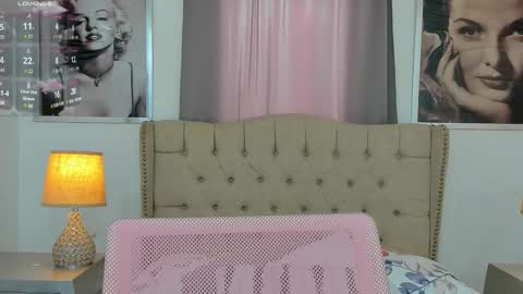 Ariana Reyes online show from March 13, 1:25 pm