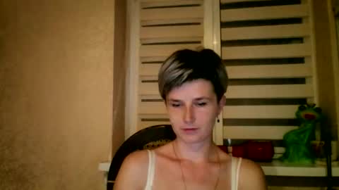 Snapshot of beautyksenia chatting on October 20, 8:36 pm BeautyKsenia online show from October 20, 8:36 pm