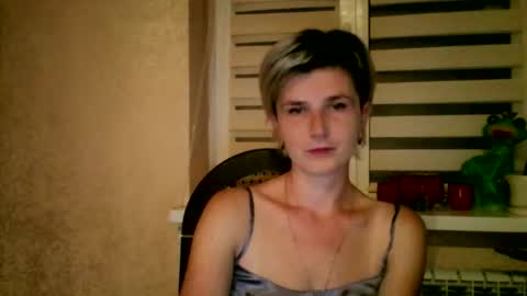 Snapshot of beautyksenia chatting on October 3, 7:33 pm BeautyKsenia online show from October 3, 7:33 pm