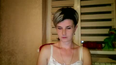 Snapshot of beautyksenia chatting on October 13, 6:21 pm BeautyKsenia online show from October 13, 6:21 pm