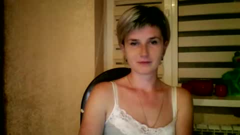 Snapshot of beautyksenia chatting on September 29, 6:29 pm BeautyKsenia online show from September 29, 6:29 pm