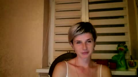 Snapshot of beautyksenia chatting on September 21, 6:34 pm BeautyKsenia online show from September 21, 6:34 pm