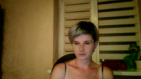Snapshot of beautyksenia chatting on September 30, 7:02 pm BeautyKsenia online show from September 30, 7:02 pm