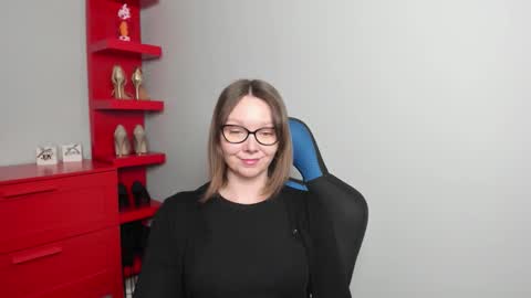 Zoe online show from February 11, 7:56 am