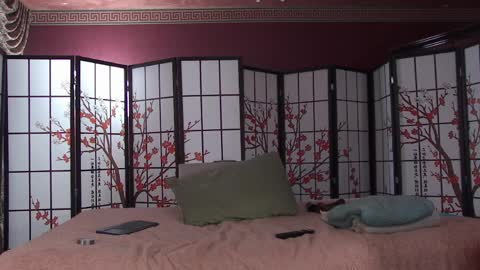 BeccaDelux online show from April 4, 10:17 pm