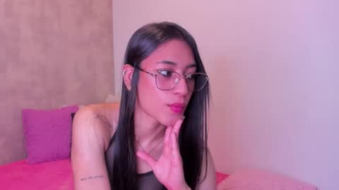 Snapshot of becky__g chatting on October 7, 4:30 am becky__g online show from October 7, 4:30 am