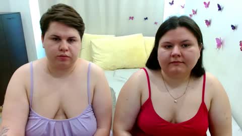BeckyAndEllen online show from September 26, 10:34 am