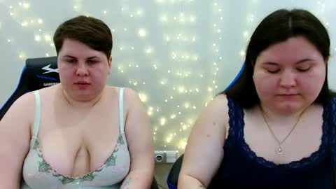 BeckyAndEllen online show from March 19, 12:54 pm
