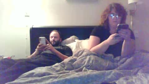 Snapshot of bedbandits chatting on December 7, 10:12 pm Bedbandits69 online show from December 7, 10:12 pm