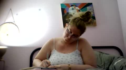 Snapshot of bedbandits chatting on October 6, 10:22 am Bedbandits69 online show from October 6, 10:22 am