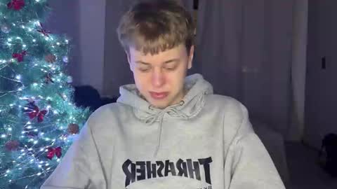 beeb0y online show from December 2, 3:54 pm