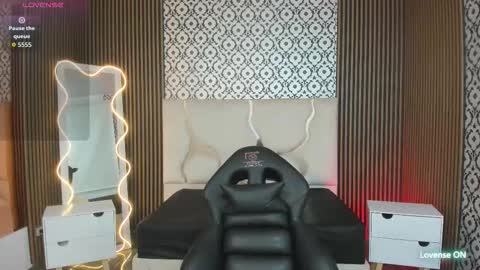 BELLA online show from October 12, 12:31 pm