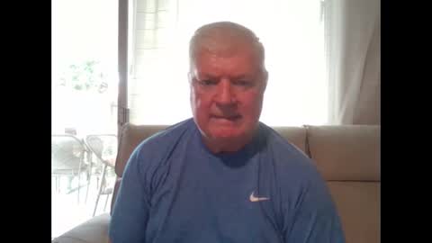 Just Me Nothing More or Less online show from October 3, 6:16 pm