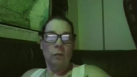 beesmithfield online show from May 9, 10:43 am