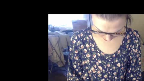 Snapshot of beettydream chatting on February 23, 1:10 pm BeettyDream online show from February 23, 1:10 pm