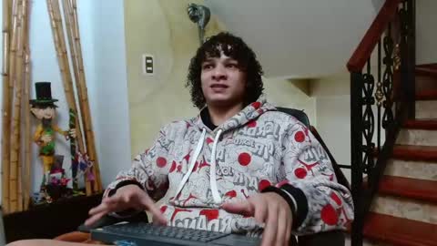 Snapshot of belamiramil chatting on December 12, 4:15 am independent model online show from December 12, 4:15 am