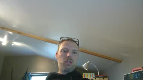 Snapshot of belgianordenary chatting on February 15, 9:27 am belgianordenary online show from February 15, 9:27 am