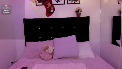 Bella online show from January 12, 3:52 pm