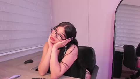 Bella Corbin   online show from July 3, 8:02 pm