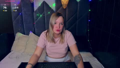 Snapshot of bella_cosmos chatting on January 16, 11:48 am Bella online show from January 16, 11:48 am