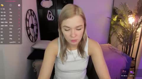 Bella online show from November 27, 9:17 am