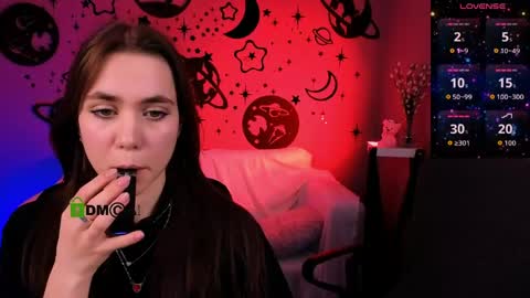 Bella online show from April 11, 1:15 pm