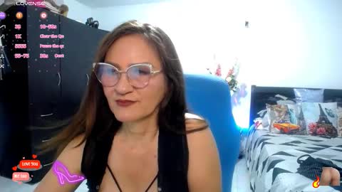 Bella online show from February 14, 11:40 pm