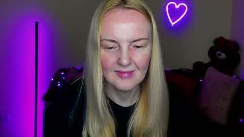 Bella online show from April 4, 5:36 am