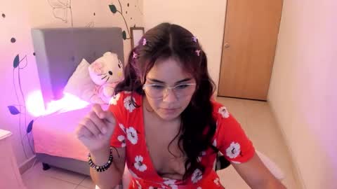 bella_jadee online show from March 11, 3:42 am