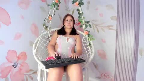 Mia online show from September 13, 4:53 pm