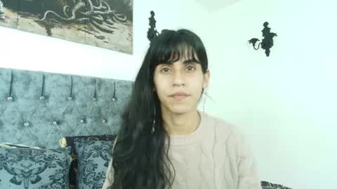 Bella online show from May 23, 2:18 am
