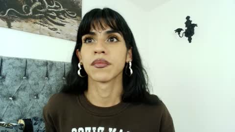 Bella online show from March 1, 1:32 am