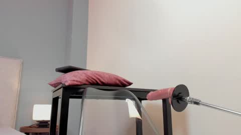 bella_roxanne online show from April 12, 8:57 pm