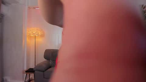 Snapshot of bella_vixen_ chatting on September 21, 7:29 pm Bella online show from September 21, 7:29 pm