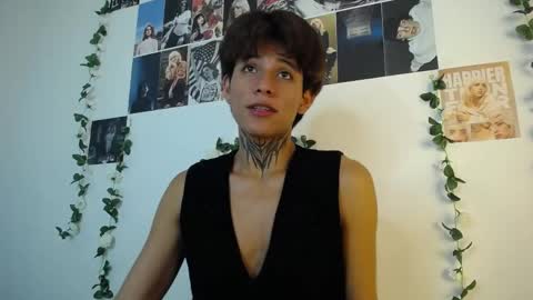 bellamy0955 online show from April 12, 4:38 am