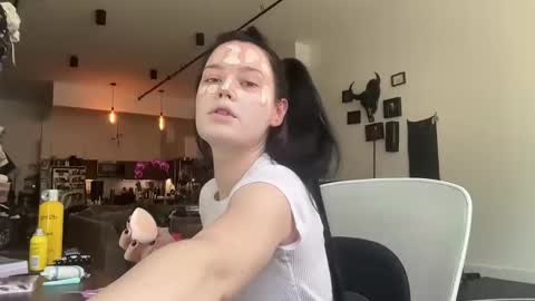 Vivi Vicious online show from April 14, 7:28 pm