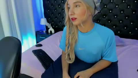 bellaroge online show from June 24, 5:36 am