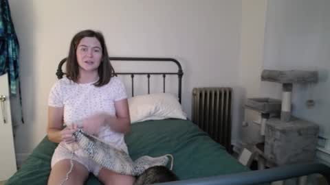 BellaStrange69 online show from October 27, 12:21 am