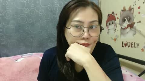 Bella online show from March 8, 1:14 pm