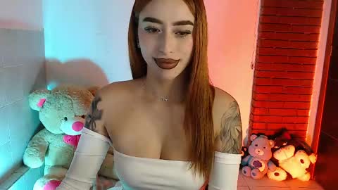 belle_ragazee online show from May 5, 6:52 am