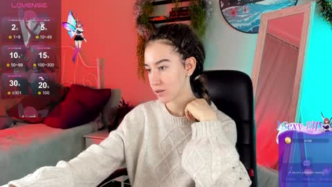 Bella online show from December 9, 1:02 pm