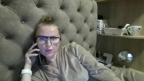 Snapshot of belleamiee chatting on September 27, 5:54 pm Amelia online show from September 27, 5:54 pm