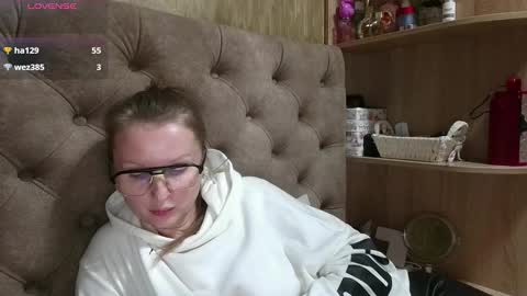 Amelia online show from March 4, 8:28 pm