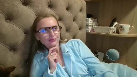 Snapshot of belleamiee chatting on September 29, 6:40 pm Amelia online show from September 29, 6:40 pm