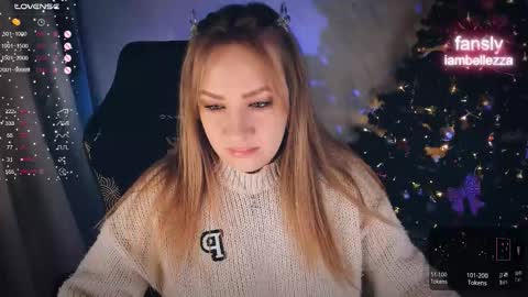 Your Annabelle Wolf  online show from December 14, 5:08 pm