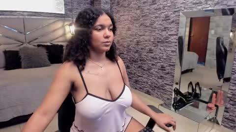 Belly online show from November 11, 3:14 pm