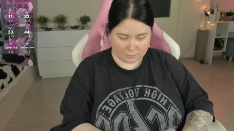 LinaBoo online show from May 22, 6:04 pm