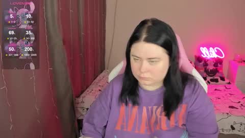 LinaBoo online show from February 1, 5:59 am